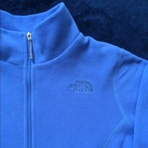 The  North Face Girls Fleece Sweater Size M